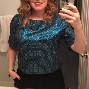 Shiny jacquard cropped top